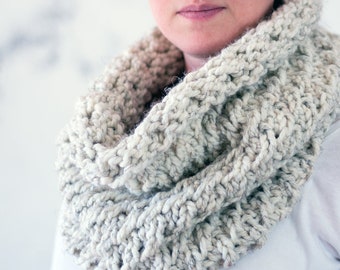 Magnanimity - Knitting Pattern - Cozy Knit Cowl - Brome Fields