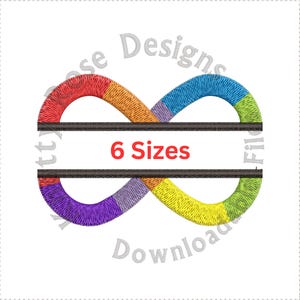 Puede incluir: Un símbolo de infinito bordado en colores del arcoíris, con el texto "6 Sizes" en rojo. El diseño está sobre un fondo blanco, con las palabras "Designs" y "Download" en gris claro, rodeando el símbolo.