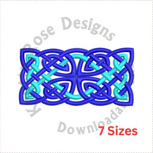 Puede incluir: Patrón de bordado de nudo celta azul y turquesa. Descargable en 7 tamaños.