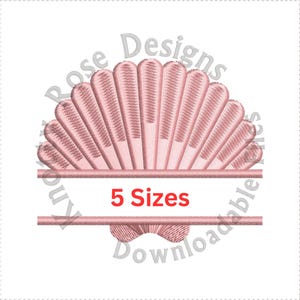 Könnte beinhalten: Rosa gesticktes Muschel-Design mit einem weißen Banner, auf dem "5 Größen" steht.