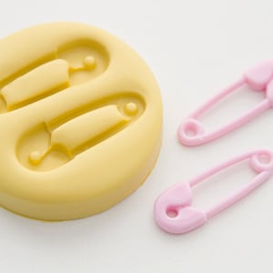 Baby Diaper Pins Silicone Mold: 2 Cavity