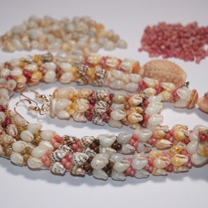 20&quot; unique Niihau shell lei with gray Sunrise shell| Momi & Kahelelani shell lei | Pupu O&#39; Niihau shell lei| Niihau shell necklace   # 1020