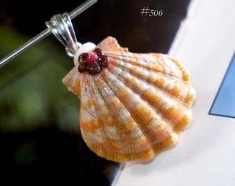 Sunrise Shell Pendant with Kahelelani Flower #506