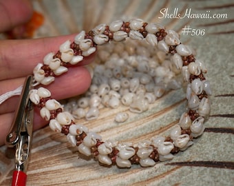 8 1/4" Rare ʻŪliʻuli Momi Ombre Style Shell Bracelet #506