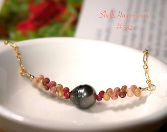 17 1/4" Beach-Inspired Kahelelani Shell Necklace with Tahitian Pearl #582