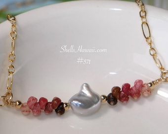 16 3/4" Ombre Kahelelani Shell Necklace with Keshi-Style Pearl #571