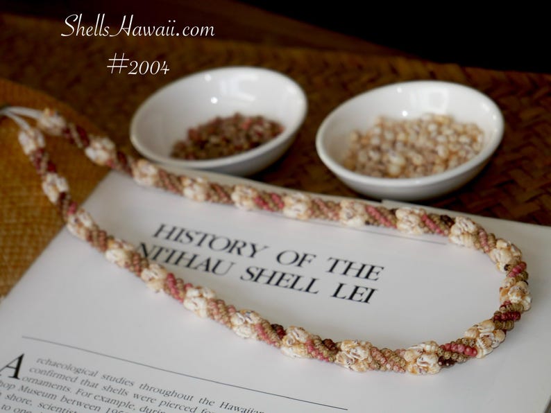 Shell Ribbon Lei 19