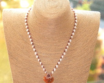 18 3/4" Momi, Kahelelani Shell Lei with Orange Sunrise Shell #2030