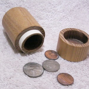 Oak: Small Hand-turned Box BX-040