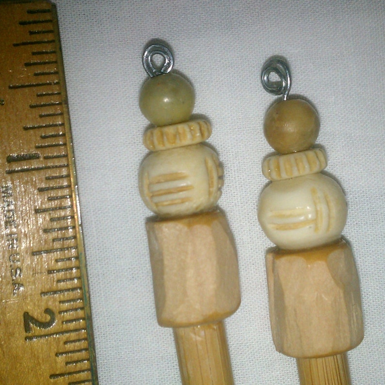 MK230 Cream Beaded Knitting Needles ... US Size 11 8 mm image 1