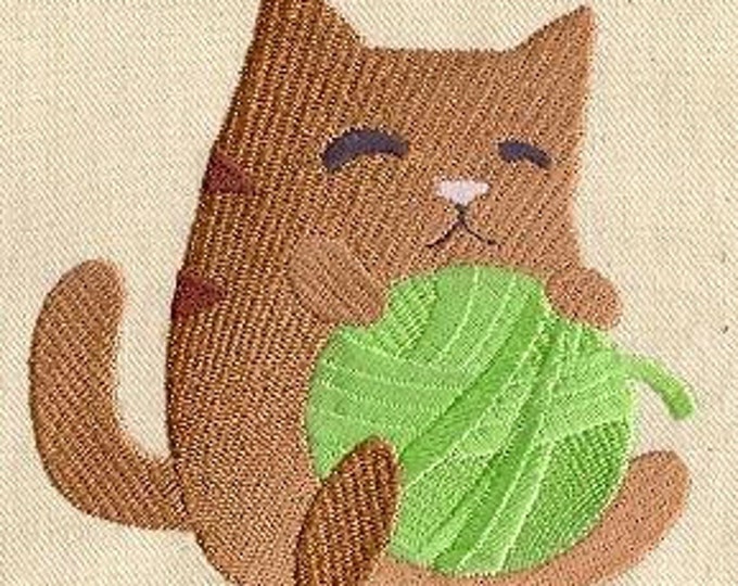 Cute Cat with Yarn String Dice Bag or Pouch