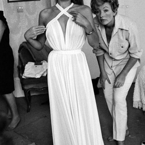 Vogue Sewing Pattern 1583, Vera Wang Bridal Collection Dress