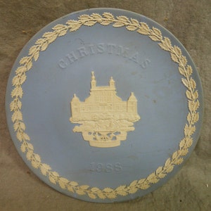 Vintage Wedgwood Jasperware light blue  Christmas Plate 1988 Old Observatory Greenwich 8 1/4 inch