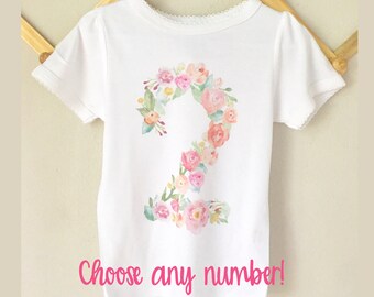Camiseta de cumpleaños con flores, camiseta de cumpleaños para niñas, número de acuarela, camiseta de cumpleaños para niñas en color melocotón y rosa, cumpleaños con temática floral para bebé
