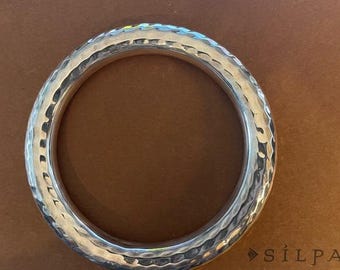 B1653 Utgått Silpada Hamrad Armring