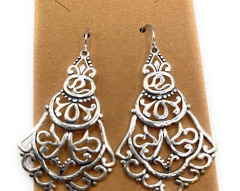 W2949 Silpada Famenco Flare Earrings
