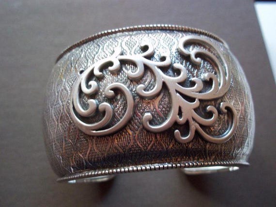 B1866 Retired Silpada Sterling Silver cuff Bracelet