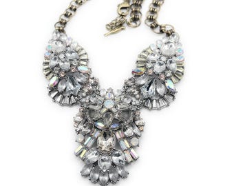 Celestial Frost Statement Chloe + Isabel Halsband