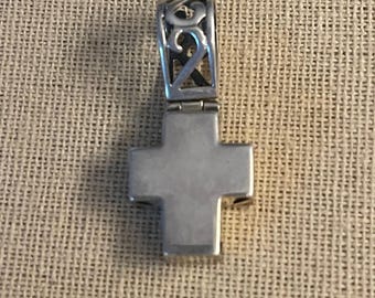 S0792 Retired Silpada Reversible Cross pendant