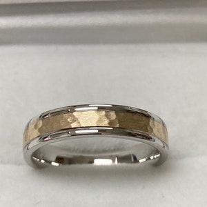 Two Tone Gold Wedding Bands, Hammered Finish Wedding Band for Men and Women , 4mm 10K 14K 18K Solid White and Yellow Gold Wedding Rings