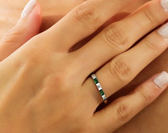 Emerald & Diamond Ring