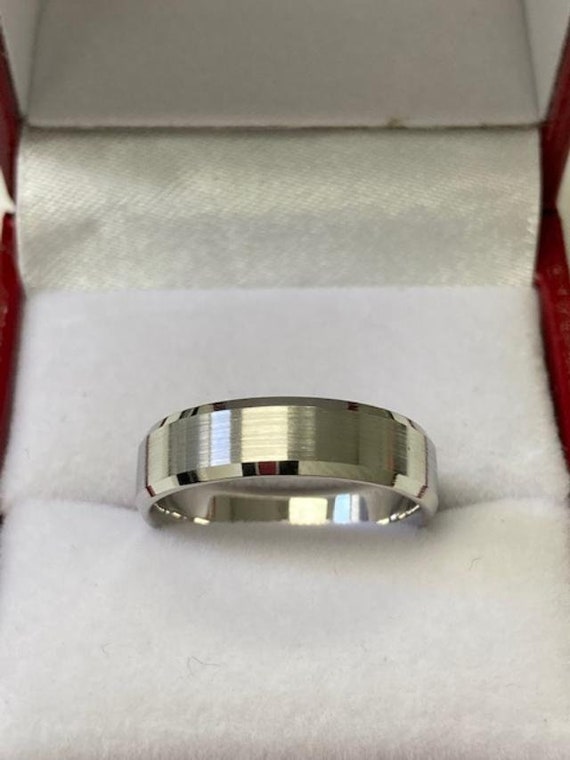 Buy Platinum Ring Online for Men and Women at Senco Gold