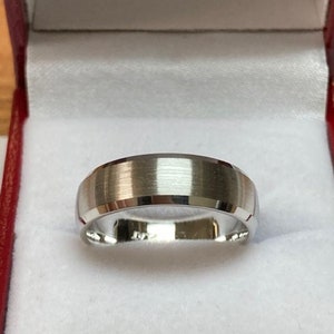 6mm 10K 14K 18K Solid White Gold Mens Wedding Bands, Satin Finish Beveled Edge Mens Wedding Rings, Comfort Fit, Rings for Men