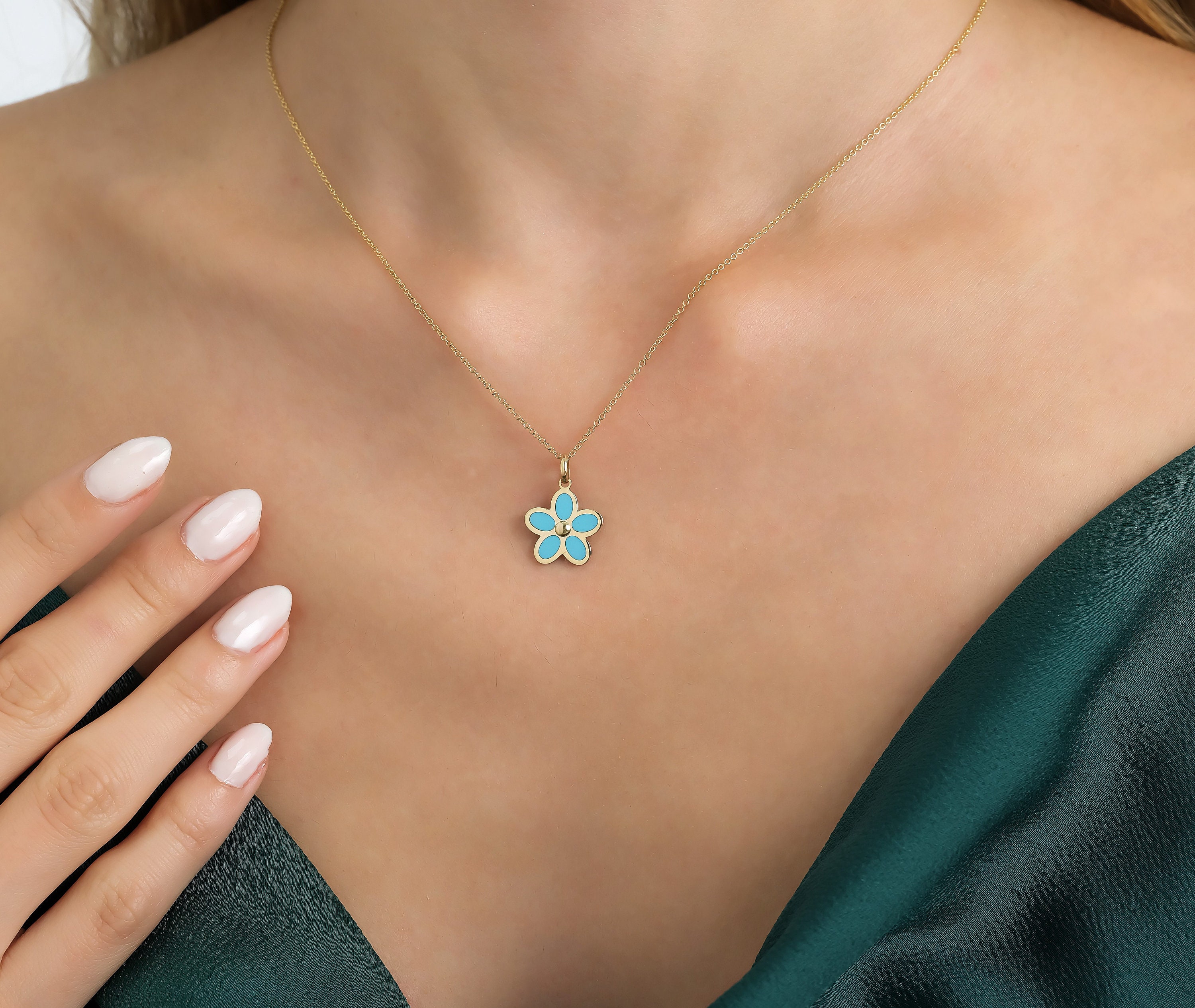 Turquoise clover necklace sale