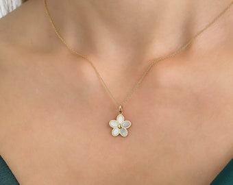 14K Solid Yellow Gold Daisy Flower Necklace, Mother Of Pearl Daisy Flower Necklace, Daisy Flower Pendant, Clover Necklace
