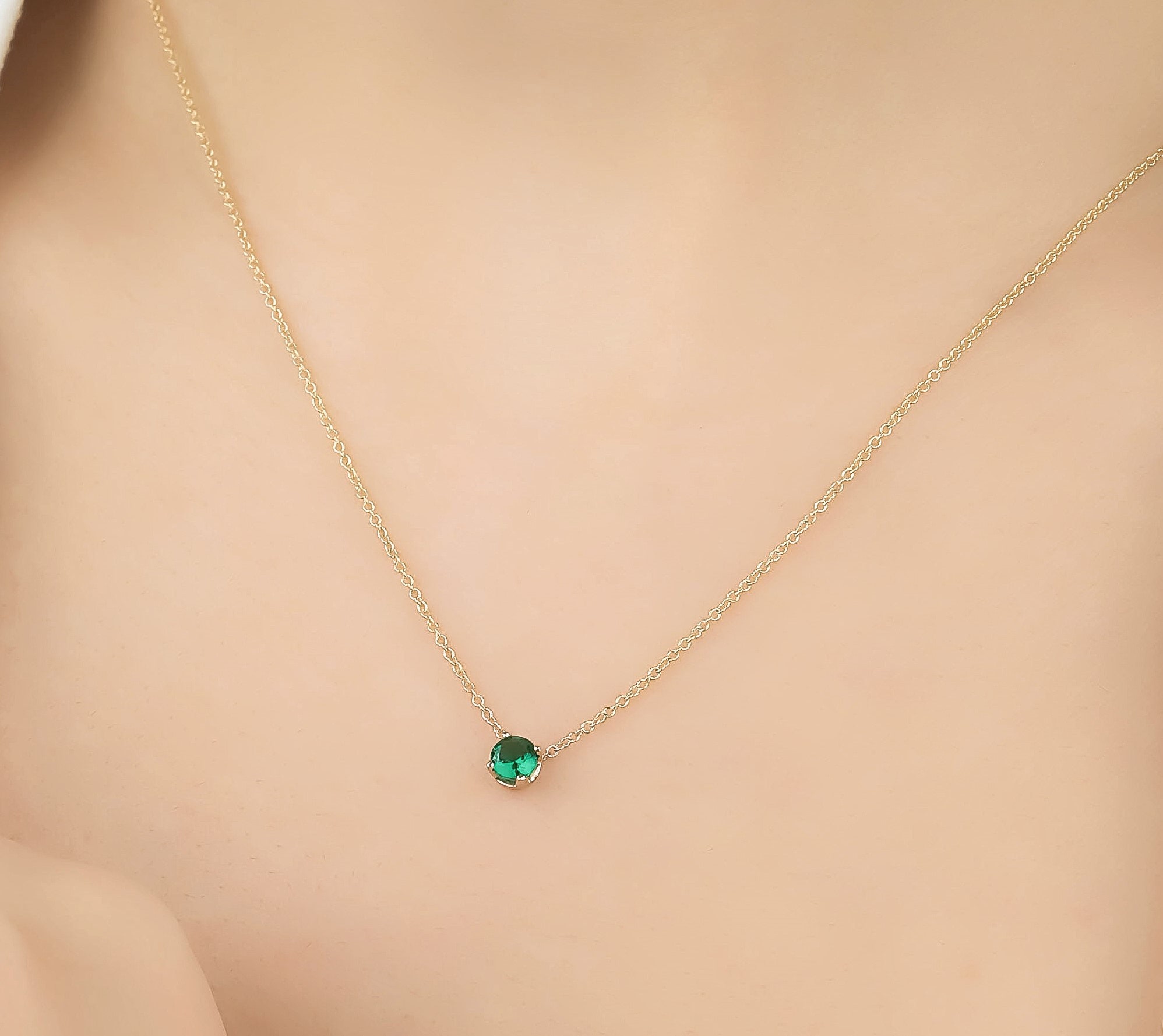 Raw Emerald and Gold Necklace – Charmed Coast