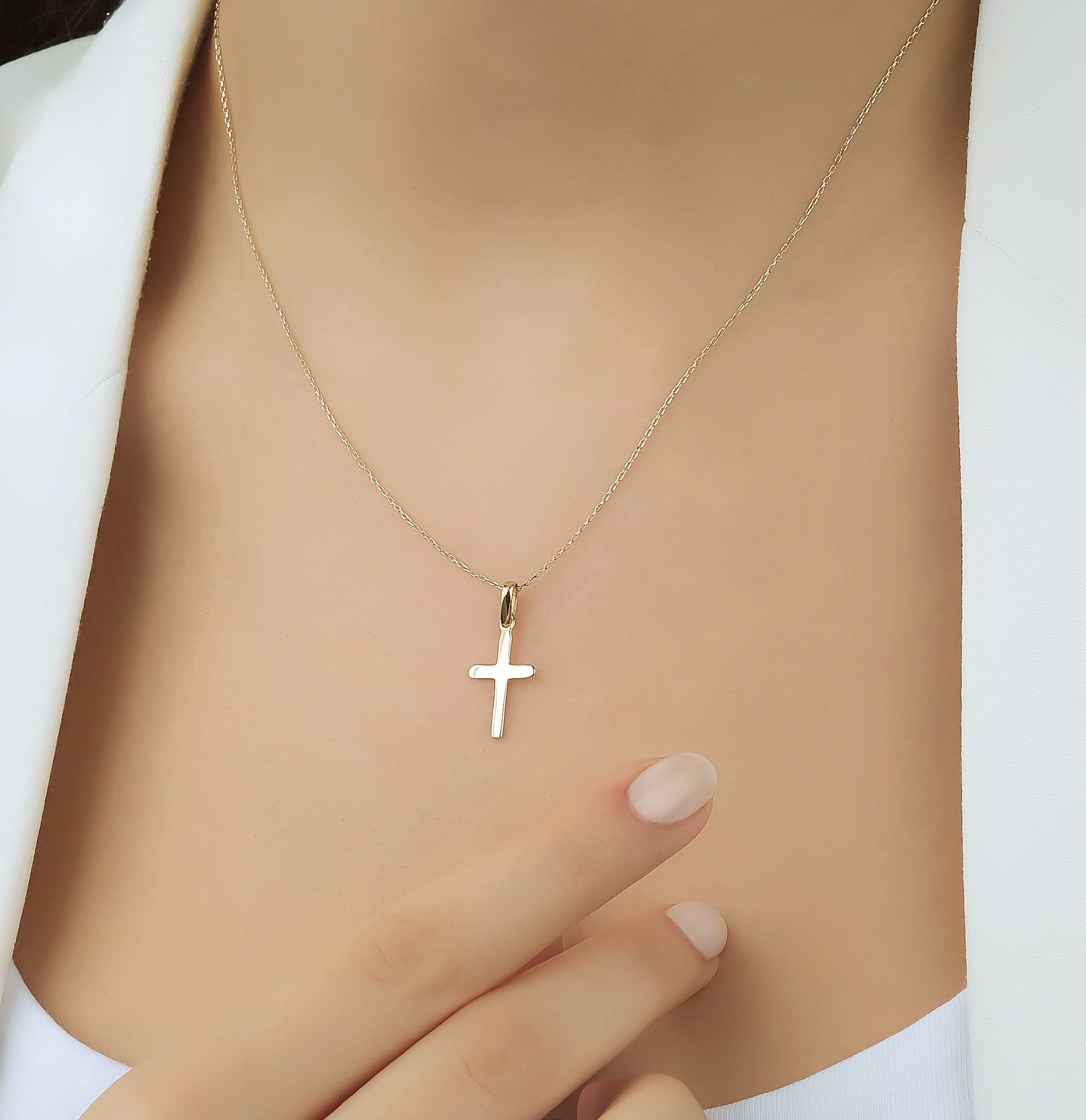 Gold cross pendant sale necklace