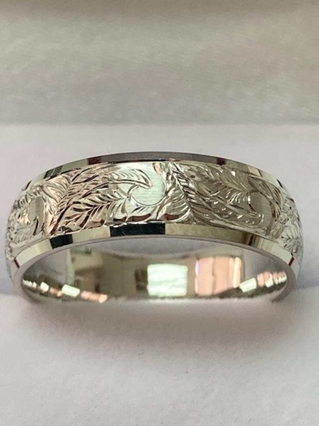 Platinum Hand Engraved Wedding Band, Hand Engraved Platinum Mens