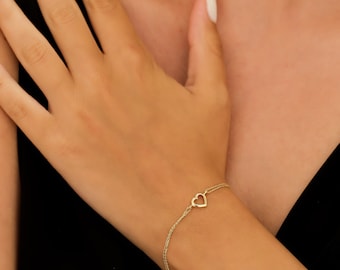 14K Solid Yellow Gold Heart Bracelet, Minimalist Dainty Heart Bracelet, Love Bracelet