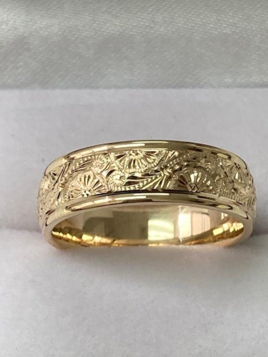 6mm 10K 14K 18K Solid Yellow Gold Hand Engraved Mens Wedding Band