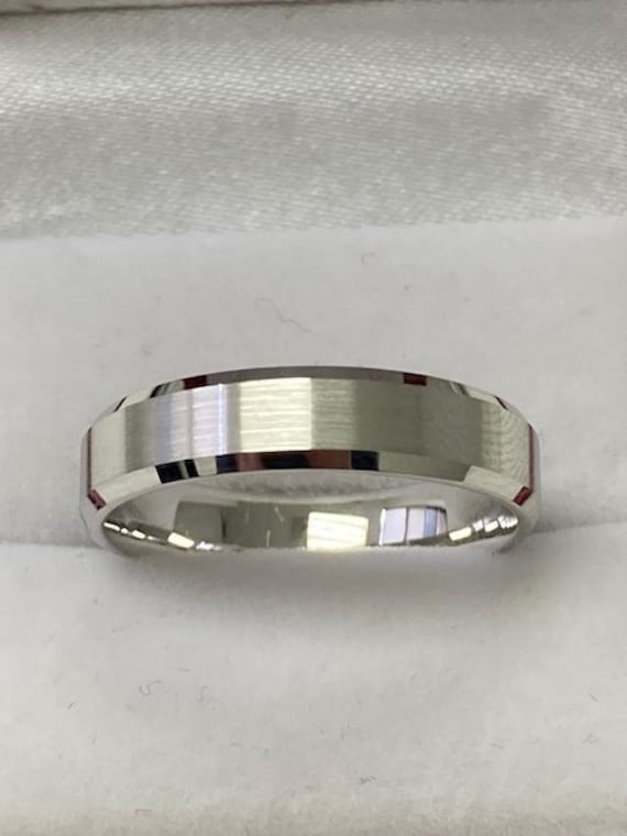 Roux 5mm Light Low Dome Platinum Wedding Ring – Steven Singer Jewelers
