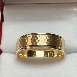 Hammered Finish Mens Wedding Band, Yellow Gold Mens Wedding Ring, 8mm 10K 14K 18K Solid Yellow Gold Wedding Bands