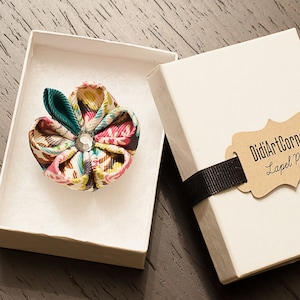 Kanzashi Flower Lapel Pin: Cotton Fabric with Crystal