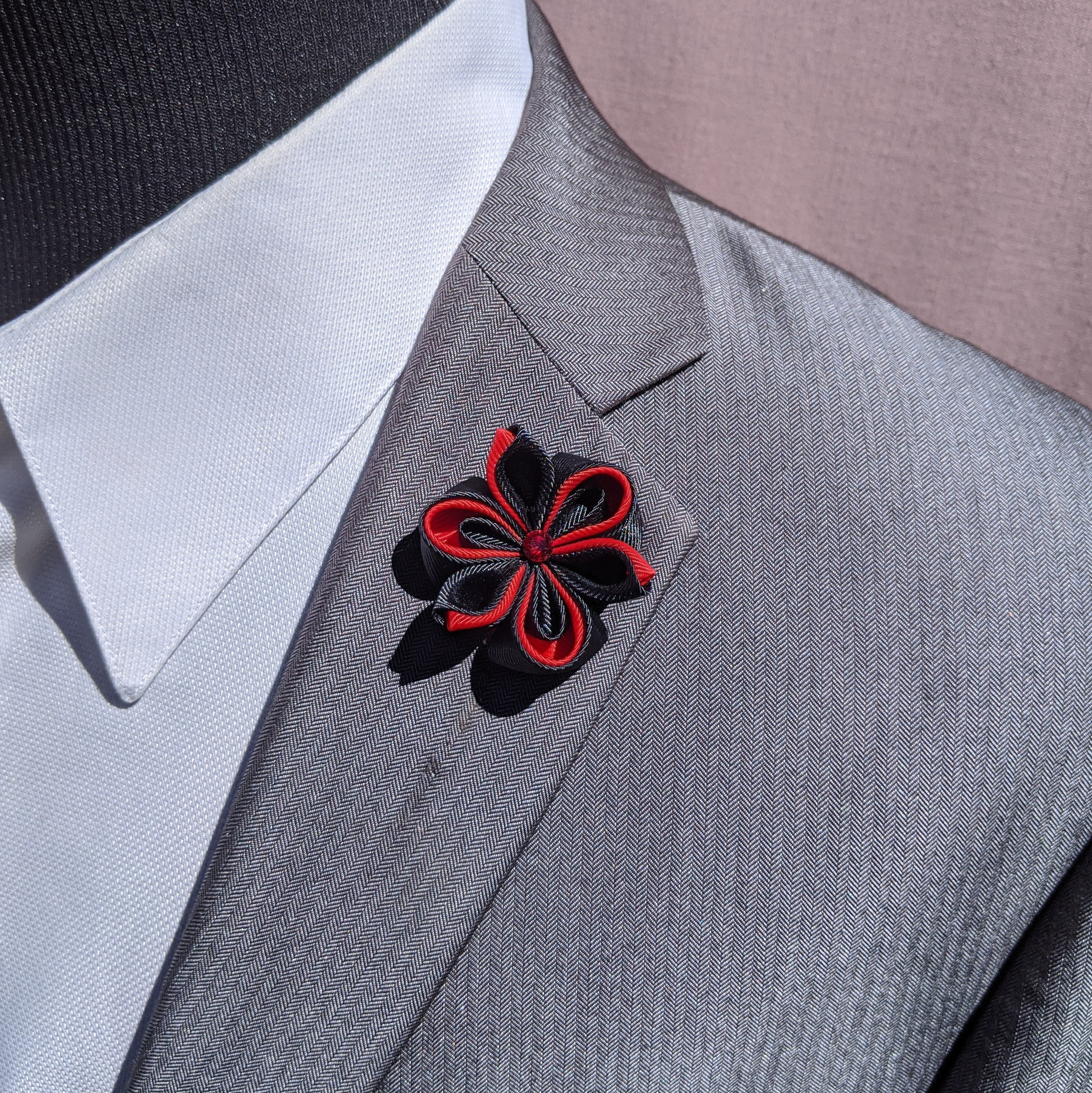 COLLECTOR'S CORNER LAPEL PINS ピンバッジ COLLECTOR'S CORNER LAPEL PINS ピンバッジ Amazon.com: Lapel