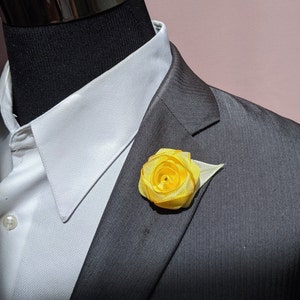 1.5" Yellow Ombre Rose Flowers Lapel Pin Boutonniere - Fabric Flower Brooch - Men's Lapel Pin