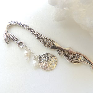 Mermaid Bookmark with Sand Dollar Charm and Freshwater Pearls, Sand Dollar Bookmark, Little Mermaid, Metal Bookmark, Charm Bookmark. B182