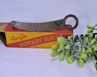 Vintage 1950's Aerflo Rotary Slicer Household Product Kitchen Collectible