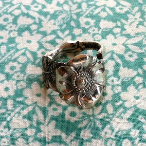 Vintage Reed and Barton Sterling Silver Pansy Spoon Ring