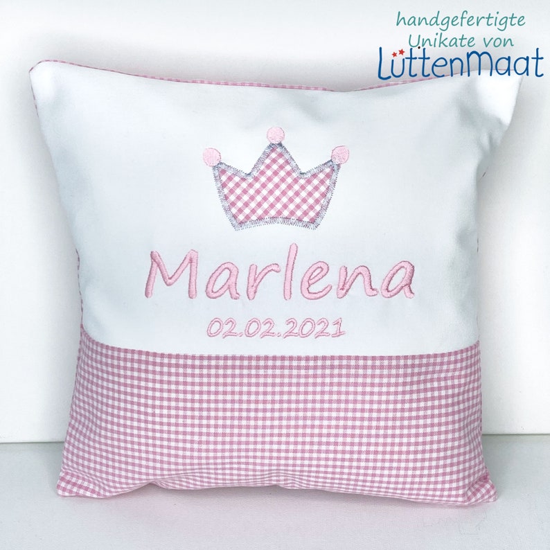 Name pillow embroidered with name and crown pink girl gift birth image 3