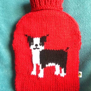 Hoes warmwaterkruik Boston Terrier, breipatroon