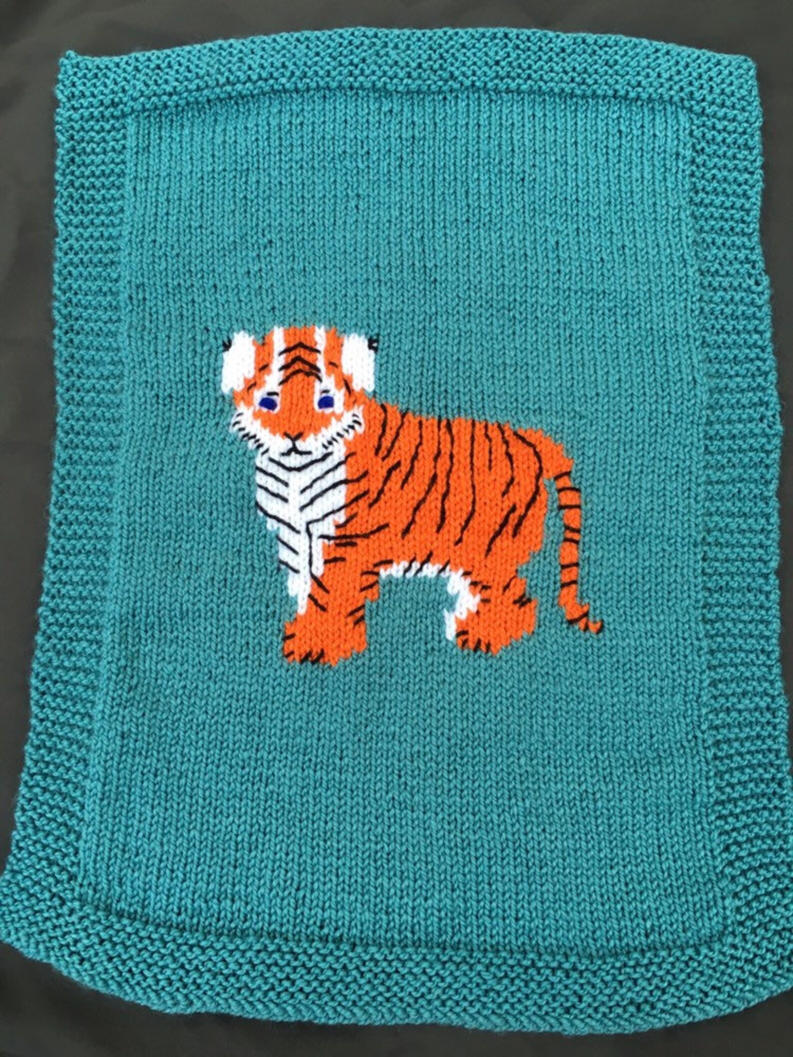 Tiger cub baby blanket knitting pattern chunky/bulky weight Etsy