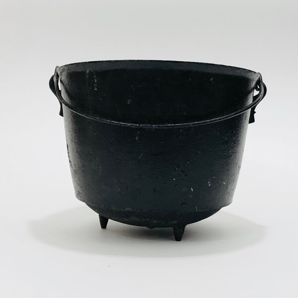 Vintage Cast Iron Bean Pot With Stand Etsy