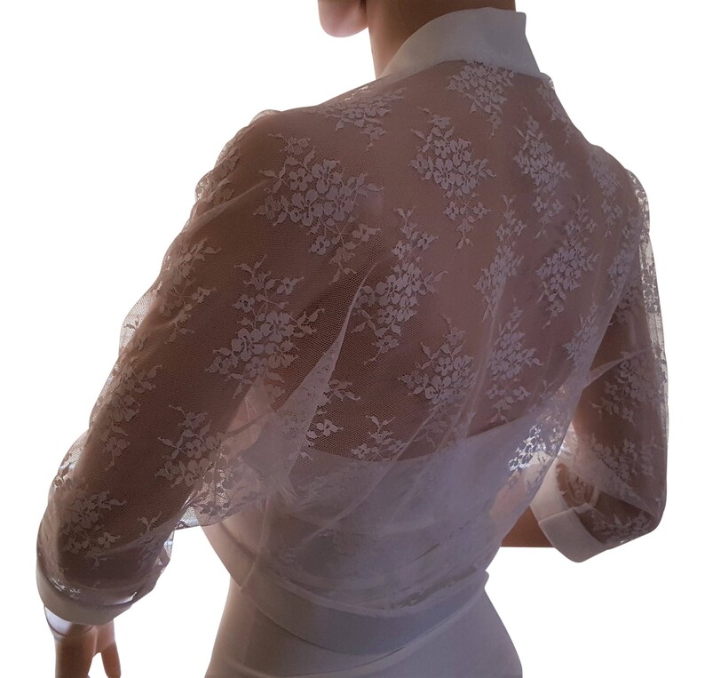 Womens Ivory Lace and satin batwing sleeved Bolero jacket in sizes UK8 to UK20