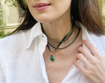 Emerald Quartz Velvet Ribbon Necklace, One of a Kind Necklace, Ribbon Necklace, Tie Necklace, Velvet Necklace, Wrap Necklace