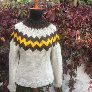 Scandinavian merino sweater in beige, size M