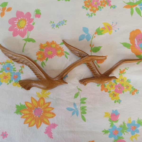 Homco Birds In Flight Wall Hanging, Seagulls, Faux Wood, Vintage Home Decor